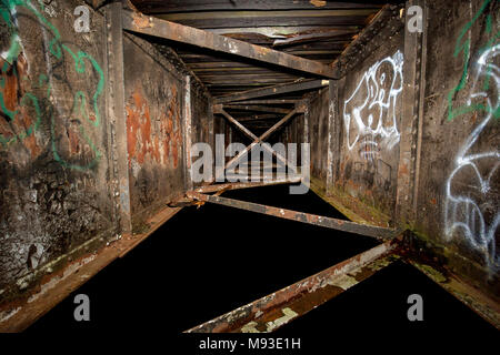 In verlassenen Train Trestle bei Nacht - Brevard, North Carolina, USA Stockfoto