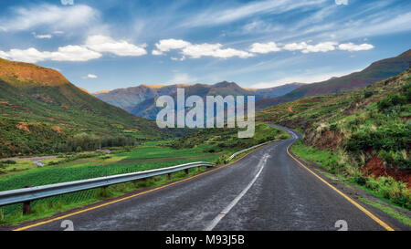 Sommer Berge in Lesotho im Jahr 2015 getroffen Stockfoto