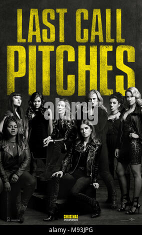 Erscheinungsdatum: Dezember 22, 2107 TITEL: Pitch Perfekt 3 STUDIO: Universal Pictures Regie: Trish Sie PLOT: Nach ihrem Sieg bei der Weltmeisterschaft, die nun getrennt Bellas für einen letzten Gesangswettbewerb in einem Überseeischen USO Tour wiedervereinigen, aber vor einer Gruppe, die beiden Instrumente und Stimmen verwendet. In den Hauptrollen: Poster Kunst Spanisch. (Bild: © Universal Pictures/Entertainment Bilder) Stockfoto