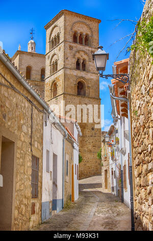 Stein und weiß getünchten Häuser von Trujillo, Extremadura, Spanien. Stockfoto