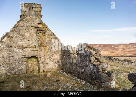 Abgebrochene Croft von Wester Crannich auf Dava Moor in Schottland. Stockfoto