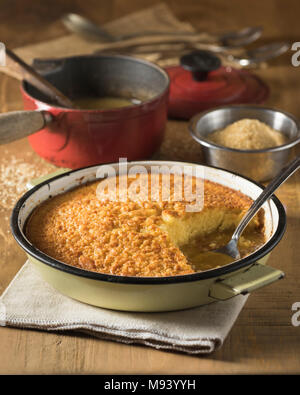 Pouding Chômeur. Der arme Mann Pudding. Kanada Essen Stockfoto