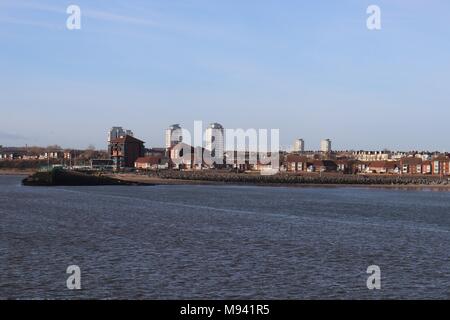 Sunderland und Roker, gesehen von Roker Pier in Nord-Ost-England Stockfoto