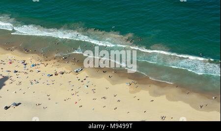 Strand in Surfers Paradise an der Gold Coast in Queensland, Australien. Stockfoto