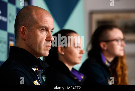 Der Oxford Universität Frauen blau Boot Trainer Rob Nelder während einer Pressekonferenz auf der Themse Rudern Club, London. Stockfoto