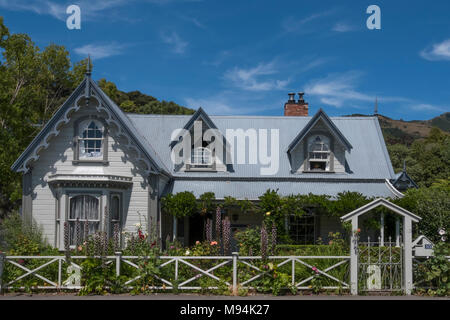 Ziemlich alten Viktorianischen Häusern, Akaroa South Island, Neuseeland Stockfoto