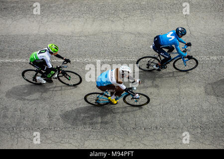 06 SOLER, Marc (ESP) von MOVISTAR TEAM in der Mitte des Feldes während der 98Th Volta Ciclista a Catalunya 2018/Stufe 4 Llanars - La Molina von 170 km während der Tour von Catalunya, März 22 2018 in Sant Joan de les Abadesses, Spanien. Stockfoto