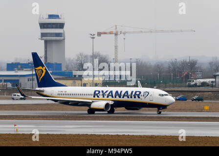 Danzig, Polen. 22 Mär, 2018. Low Cost Airline Ryanair Boeing 737-800 Flugzeuge in Danzig Lech Walesa Flughafen in Danzig, Polen. 22. März 2018 © wojciech Strozyk/Alamy leben Nachrichten Stockfoto