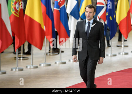 Brüssel, Bxl, Belgien. 22 Mär, 2018. Der französische Präsident Emmanuel Längestrich kommt für den Europäischen Rat, die EU-Mitgliedstaaten in Brüssel, Belgien am 22.03.2018 von Wiktor Dabkowski Credit: Wiktor Dabkowski/ZUMA Draht/Alamy leben Nachrichten Stockfoto