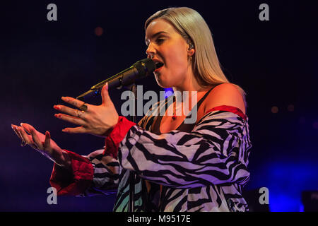 Camden Roundhouse Camden, UK, 22. März 2018, Anne-Marie, Anne-Marie auf ihrer UK-Tour Förderung peak ihr Album in Ihrem Verstand", Credit: "Richard Soans/Alamy Leben Nachrichten' Stockfoto