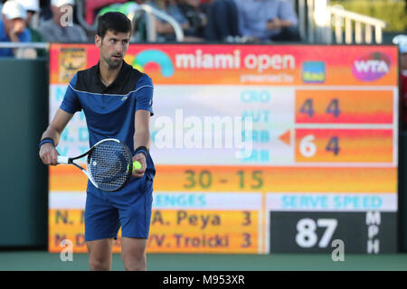 KEY BISCAYNE, FL - 22. März: Novak Djokovic bei Tag 4 der Miami geöffnet an der Crandon Park Tennis Center am 22. März 2018 in Key Biscayne, Florida Personen: Novak Djokovic Credit: Stürme Media Group/Alamy leben Nachrichten Stockfoto