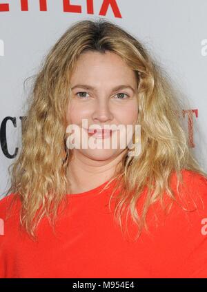 Los Angeles, CA, USA. 22 Mär, 2018. Drew Barrymore in der Ankunftshalle für NETFLIX SANTA CLARITA DIÄT 2 Saison Premiere ArcLight Hollywood, Los Angeles, CA 22. März 2018. Credit: Elizabeth Goodenough/Everett Collection/Alamy leben Nachrichten Stockfoto