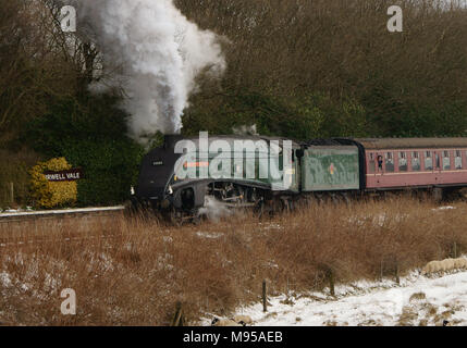 Südafrikanische Union Dampfzug, dampfende durch den Schnee Irwell Vale Halt von der East Lancs Eisenbahn Stockfoto