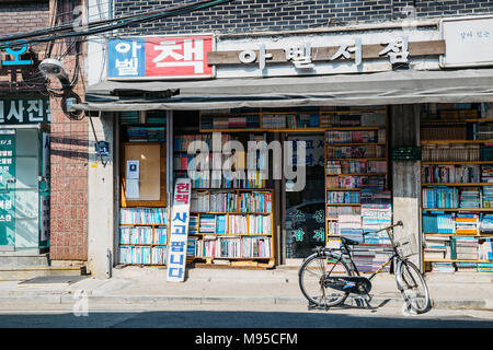 Incheon, Südkorea - 14. März 2016: Korean Book Store Exterieur Stockfoto