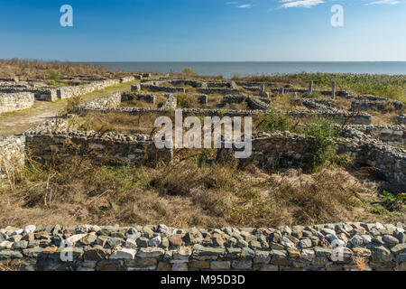 Reste der Mauern der alten Burg Histria, Rumänien Stockfoto