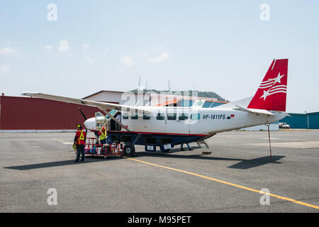 Panama City, Panama - März 2018: Propeller Flugzeug, Cessna 208B Grand Caravan EX von Air Panama in Panama City Flughafen Stockfoto