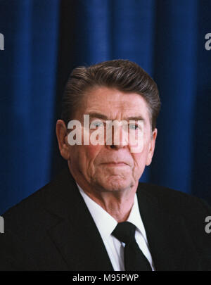 Präsident Reagan bei einer Veranstaltung in Tacoma, WA auf April 19,1984 Foto von Dennis Brack Stockfoto