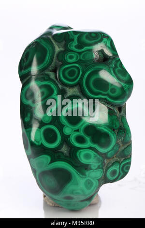 Azurit Malachit in Marokko gefunden isoliert auf weißem Hintergrund Stockfoto