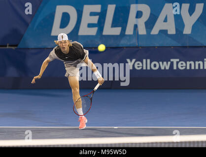 Delray Beach, FL - 23. Februar: Denis Shapovalov (CAN) Niederlagen Taylor Fritz (USA) 75 64 während ihrer Viertelfinale Spiel 2018 Delray Beach geöffnet an der Delray Beach Tennis Center in Delray Beach, Florida statt. Personen: Denis Shapovalov Stockfoto