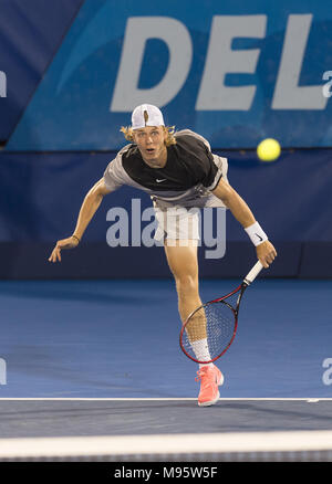 Delray Beach, FL - 23. Februar: Denis Shapovalov (CAN) Niederlagen Taylor Fritz (USA) 75 64 während ihrer Viertelfinale Spiel 2018 Delray Beach geöffnet an der Delray Beach Tennis Center in Delray Beach, Florida statt. Personen: Denis Shapovalov Stockfoto