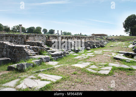 Dieses historische Theater in Philippi würde Paulus und andere frühe Christen besucht wurden. Es wäre untergebracht haben, Dramen und Gladiatorenkämpfe. Stockfoto