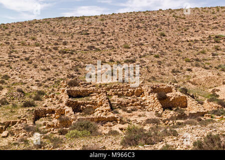 Die "verlorene Stadt" Ruinen einer alten landwirtschaftlichen Siedlung, in der Nähe des Kibbuz Sde-Boker. Wüste Negev, Israel. Die Website ist datiert auf das Ende des Byza Stockfoto