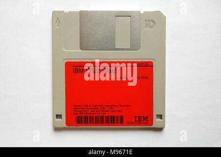 Betriebssystem-Installation Diskette IBM OS/2 Warp, Computersoftware Stockfoto