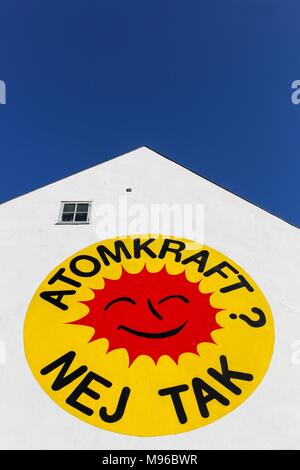 Aarhus, Dänemark - 25. Oktober 2015: Atomkraft, nein danke Logo auf einer Wand in Aarhus auch die lachenden Sonne bekannt Stockfoto