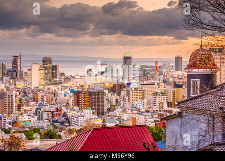 Kobe, Japan die Skyline der Stadt vom historischen Kitano Bezirk. Stockfoto