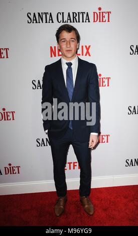 Los Angeles, CA, USA. 22 Mär, 2018. Skyler Gisondo in der Ankunftshalle für NETFLIX SANTA CLARITA DIÄT 2 Saison Premiere ArcLight Hollywood, Los Angeles, CA 22. März 2018. Credit: Elizabeth Goodenough/Everett Collection/Alamy leben Nachrichten Stockfoto