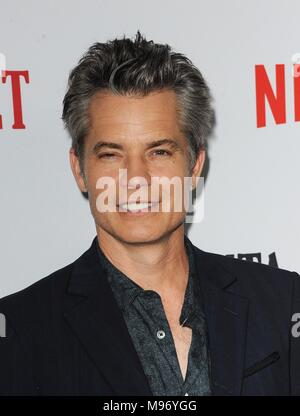 Los Angeles, CA, USA. 22 Mär, 2018. Timothy Olyphant in der Ankunftshalle für NETFLIX SANTA CLARITA DIÄT 2 Saison Premiere ArcLight Hollywood, Los Angeles, CA 22. März 2018. Credit: Elizabeth Goodenough/Everett Collection/Alamy leben Nachrichten Stockfoto