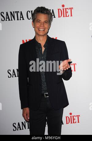 Los Angeles, CA, USA. 22 Mär, 2018. Timothy Olyphant in der Ankunftshalle für NETFLIX SANTA CLARITA DIÄT 2 Saison Premiere ArcLight Hollywood, Los Angeles, CA 22. März 2018. Credit: Elizabeth Goodenough/Everett Collection/Alamy leben Nachrichten Stockfoto