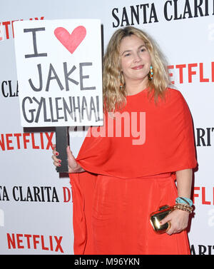 Hollywood, CA, USA. März 2018. 22. März 2018 - Hollywood, Kalifornien - Drew Barrymore. Netflix feierte die Premiere von „Santa Clarita Diet“ Staffel 2 im Arclight Hollywood Cinerama Dome. Foto: Birdie Thompson/Admedia Stockfoto