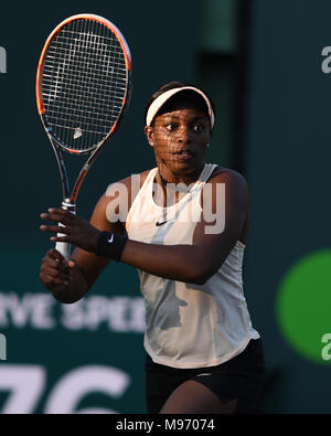 Key Biscayne, Florida, USA. 22 Mär, 2018. Sloane Stephens Vs dh Immo-consulting Tomljanovic während der Miami Öffnen bei Crandon Park Tennis Centre am 22. März 2018 in Key Biscayne, Florida. Quelle: MPI04/Medien Punch/Alamy leben Nachrichten Stockfoto