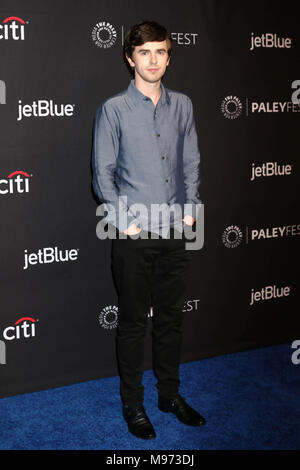 Hollywood, Ca. 22 Mär, 2018. Freddie Highmore am 2018 PaleyFest Los Angeles Präsentation Der gute Arzt im Dolby Theater, Hollywood, Kalifornien. März 22, 2018. Quelle: David Edwards/Medien Punch/Alamy leben Nachrichten Stockfoto