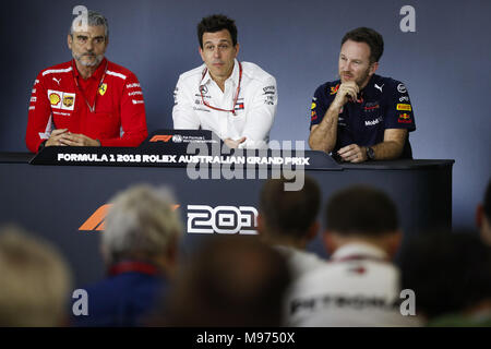 Melbourne, Australien. 23 Mär, 2018. Drücken Sie die Taste Konferenz. ARRIVABENE Maurizio, Geschäftsführer & Teamchef Scuderia Ferrari, Toto Wolff (Aut), Teamchef und CEO MERCEDES AMG PETRONAS F1 GP, HORNER Christian (GBR), Teamchef von Red Bull Racing, Porträt während 2018 Formel 1 in Melbourne, Australian Grand Prix, vom 22. bis 25-Foto Motorsport: FIA Formel Eins-Weltmeisterschaft 2018, Melbourne, Victoria: Motorsport: Formel 1 2018 Rolex Grand Prix von Australien, Quelle: dpa/Alamy leben Nachrichten Stockfoto