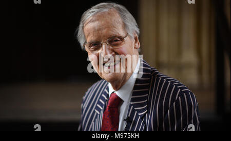 Oxford, UK. 23 Mär, 2018. Oxford, UK. 23. März, 2018. Nicholas Parsons Literaturfestival in Oxford, Oxford Freitag, 23. März 2018. Nicholas führt "nur ein Lachen eine Minute 'A One man Comedy Show in der Bodleian: Divinity School. Credit: Richard Höhle/Alamy leben Nachrichten Stockfoto