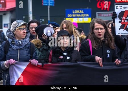 Warschau, Polen - 23. März 2018: Hunderte erfassen am Nachmittag eine Demonstration gegen Abtreibung restriktiver Rechtsvorschriften. Credit: dario Fotografie/Alamy leben Nachrichten Stockfoto