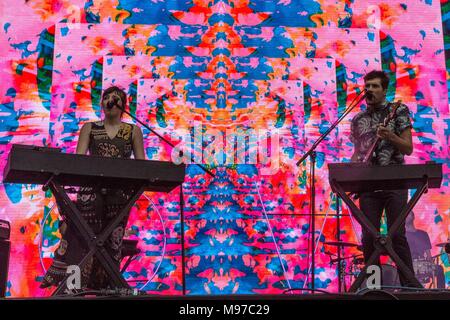 Sao Paulo, Brasilien. 23 Mär, 2018. Oh Wunder führt während des ersten Tages des Lollapalooza Brasilien 2018 Autódromo de Interlagos, am 23. März in São Paulo, Brasilien 2018. (Foto von Adriana Spaca) Credit: Adriana Spaca/Alamy leben Nachrichten Stockfoto