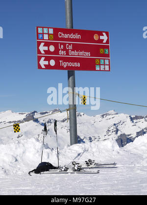 Die schweizer Ski und Schnee - Sport verbundenen Ferienort St. Luc und Chandolin in der Region Wallis in der Schweiz Stockfoto