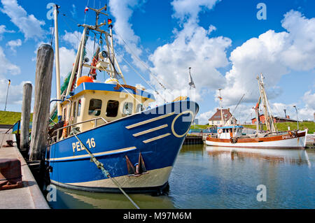 Deutschland, Schleswig-Holstein, Pellworm, Hafen, Anleger, Fischkutter Stockfoto