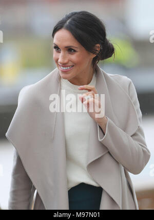 Meghan Markle kommt für einen Besuch in der Titanic Belfast Maritime Museum in Belfast. Stockfoto