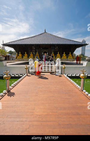 Vertikale Ansicht des Seema Malaka Tempel in Colombo, Sri Lanka. Stockfoto