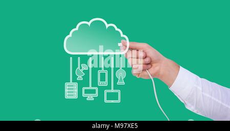 Hand Leiteranschluss mit Cloud Geräte Stockfoto