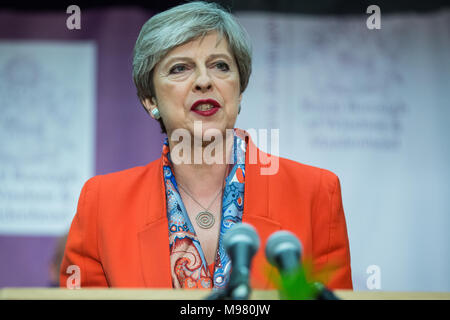 Maidenhead, Großbritannien. 8. Juni 2017. Theresa May Macht ihrer Dankesrede, als Sie als Mitglied des Parlaments für 70563 wiedergewählt wird. Stockfoto