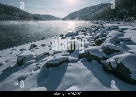 Russland, Amur Oblast, Bureya Fluss im Winter Stockfoto