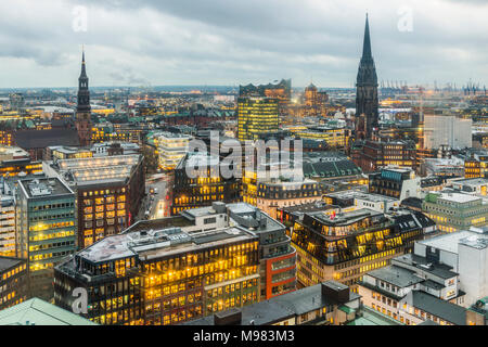 Deutschland, Hamburg, Cityview, die Kirche St. Katharina, St. Nicholas' Church Stockfoto