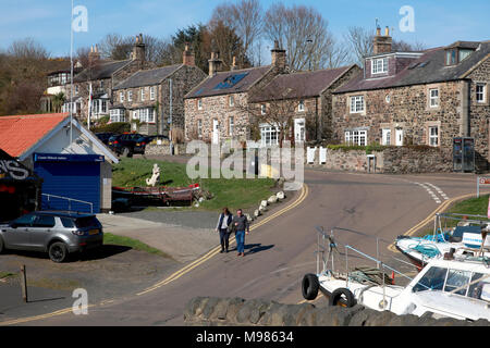 Das rettungsboot Station und Hütten im Dorf Craster, Northumberland, an der nordöstlichen Küste von England Stockfoto