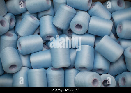 Blauer Baumwolle rollen Stockfoto