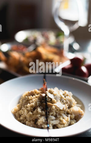 Risotto mit Steinpilzen Stockfoto